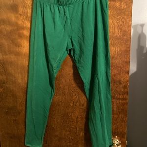 Green leggings